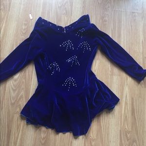 Girl/women’s figure skating dress:)
